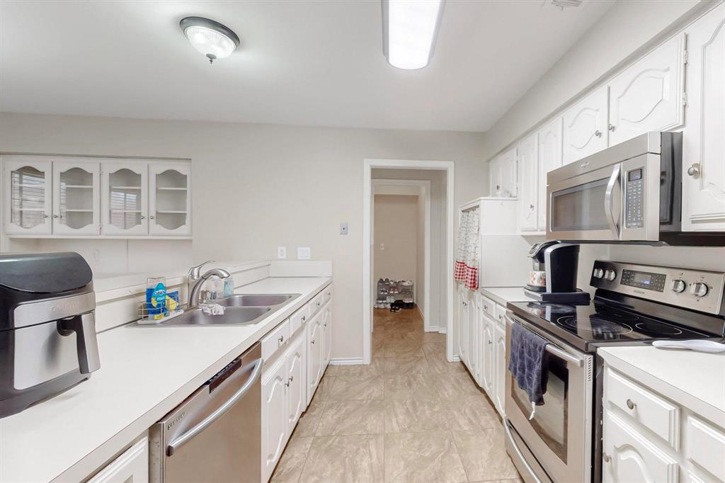 Forney, Texas, 75126, United States, 4 Bedrooms Bedrooms, ,2 BathroomsBathrooms,Residential,For Sale,1976991