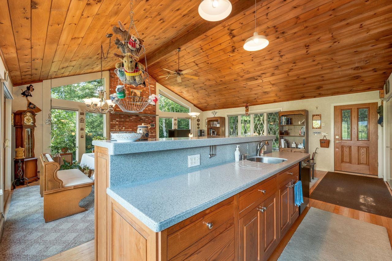 Thornton, New Hampshire, 03285, United States, 3 Bedrooms Bedrooms, ,2 BathroomsBathrooms,Residential,For Sale,1933303