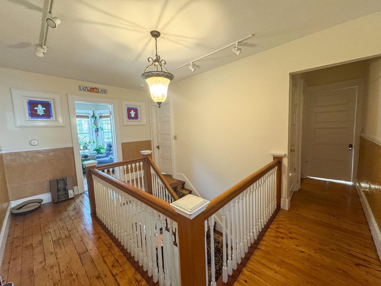 Burlington, Vermont, 05401, United States, 5 Bedrooms Bedrooms, ,2 BathroomsBathrooms,Residential,For Sale,1940886