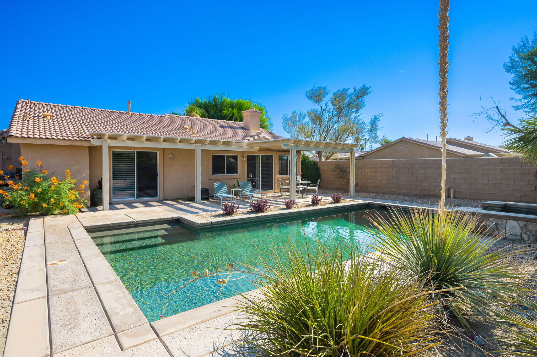 Indio, California, 92201, United States, 3 Bedrooms Bedrooms, ,2 BathroomsBathrooms,Residential,For Sale,1910889