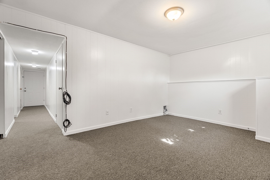 Salem, Massachusetts, 01970, United States, 3 Bedrooms Bedrooms, ,3 BathroomsBathrooms,Residential,For Sale,1913540