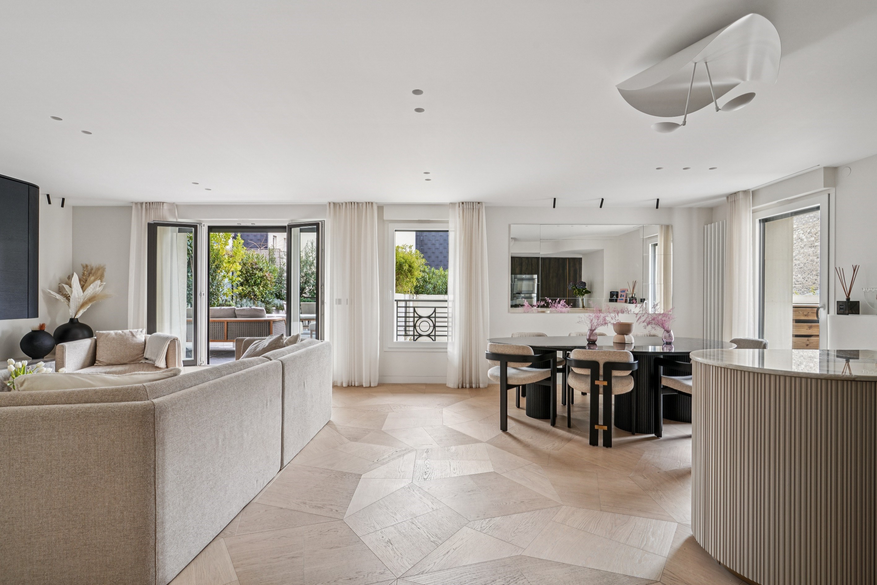  Levallois - Louise Michel / Chaptal - 4-bedroom apartment with ground-floor ter… - 物件實景
