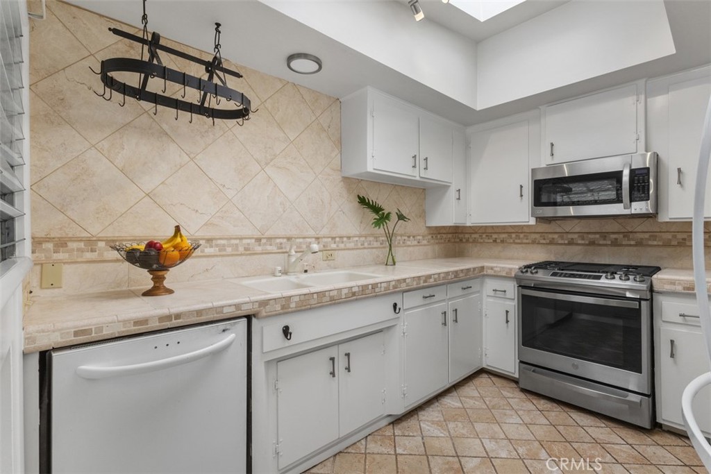 Costa Mesa, California, 92627, United States, 4 Bedrooms Bedrooms, ,3 BathroomsBathrooms,Residential,For Sale,1926286