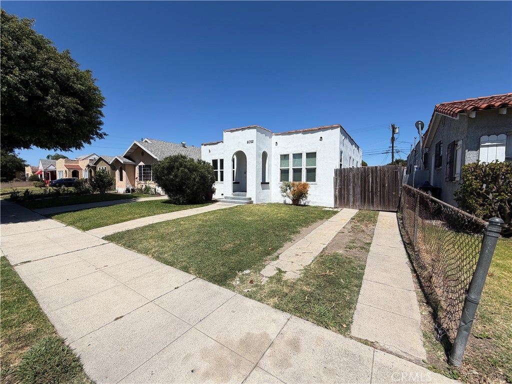 Arlington Ave, Los Angeles, CA 90043 #1
