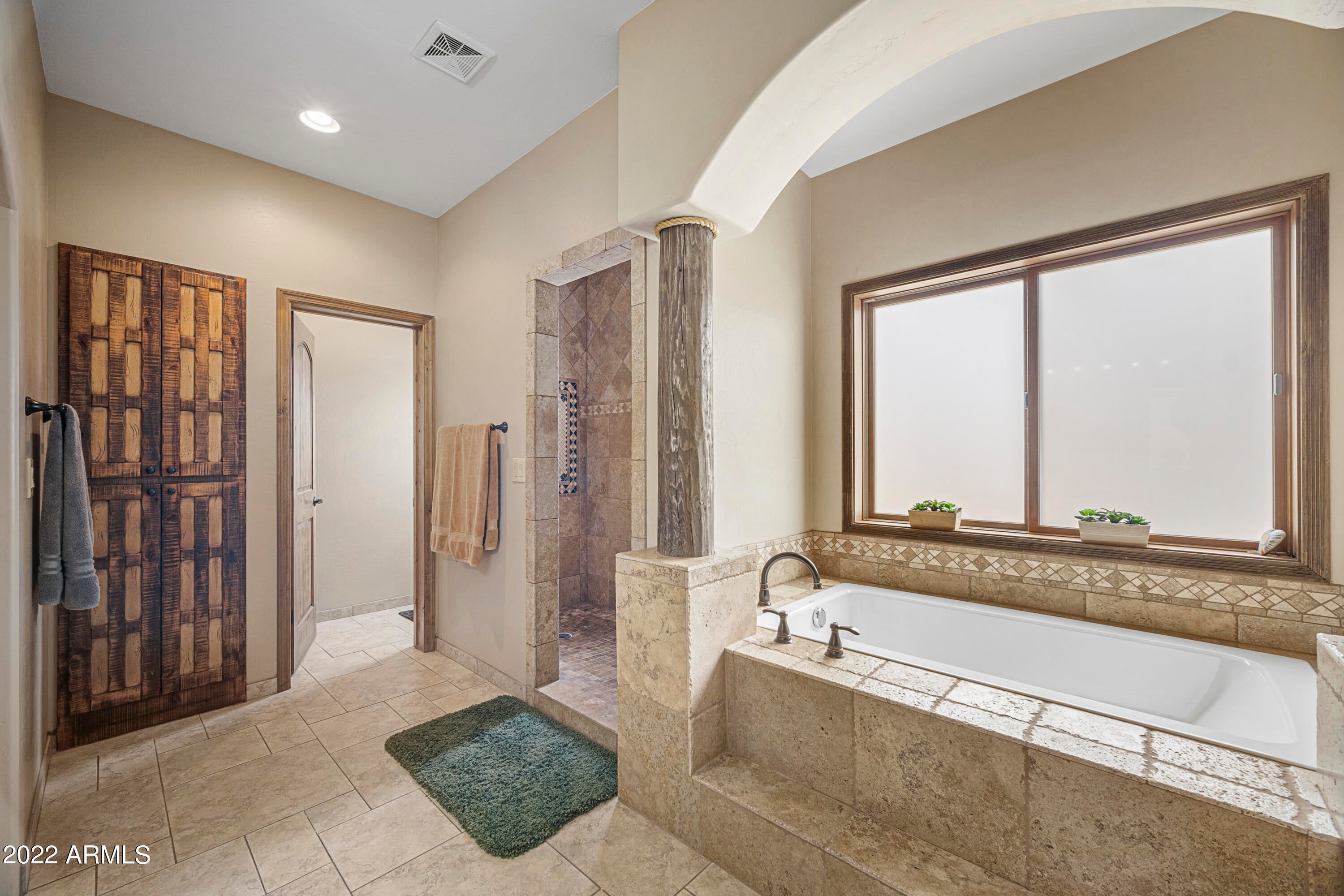 Wickenburg, Arizona, 85390, United States, 3 Bedrooms Bedrooms, ,3 BathroomsBathrooms,Residential,For Sale,2002542