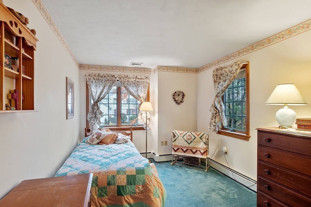 Peabody, Massachusetts, 01960, United States, 4 Bedrooms Bedrooms, ,2 BathroomsBathrooms,Residential,For Sale,1991125