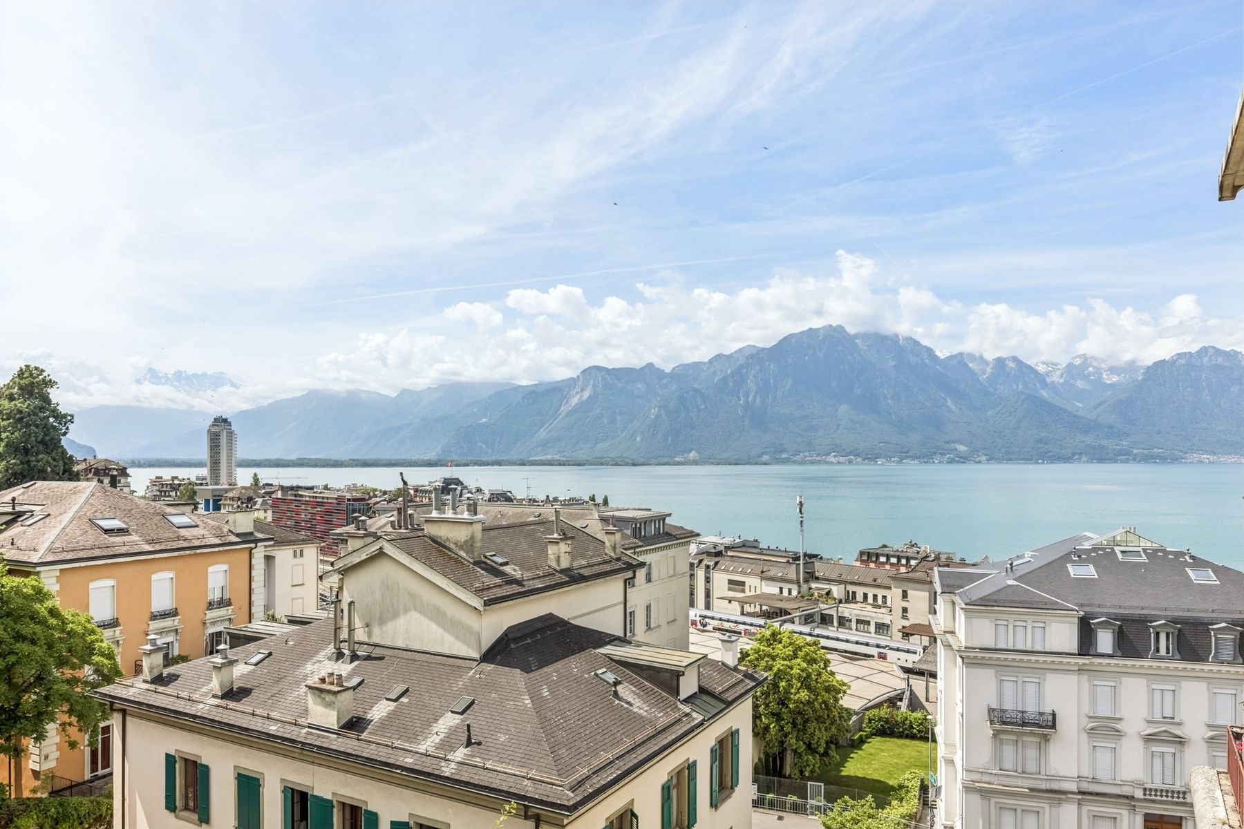  Ideal location for this charming 3.5-room apartment with lake view - 物件實景