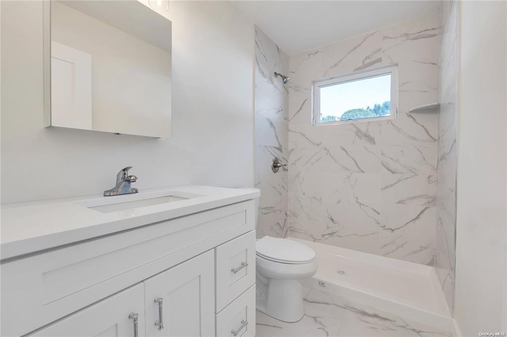 Ridge, New York, 11961, United States, 4 Bedrooms Bedrooms, ,3 BathroomsBathrooms,Residential,For Sale,1768348
