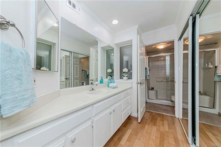 San Pedro, California, 90732, United States, 2 Bedrooms Bedrooms, ,3 BathroomsBathrooms,Residential,For Sale,1974009