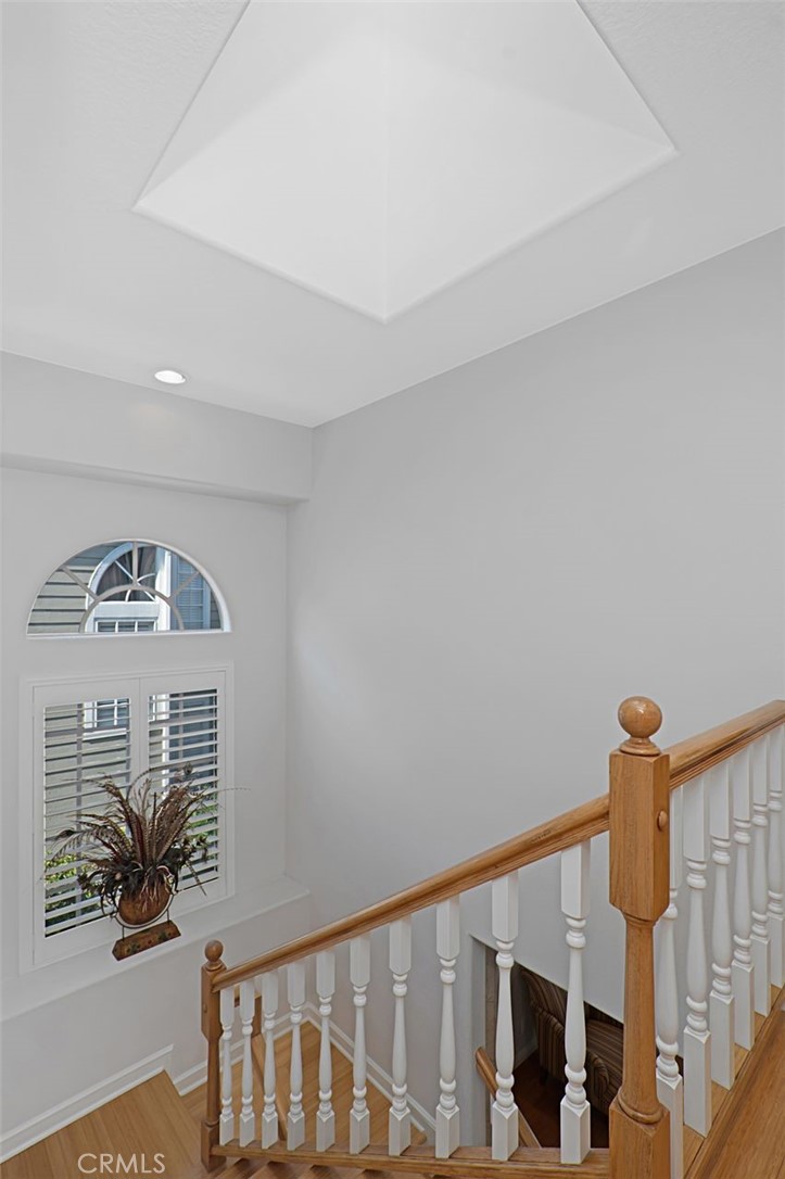 Long Beach, California, 90803, United States, 2 Bedrooms Bedrooms, ,3 BathroomsBathrooms,Residential,For Sale,1917947