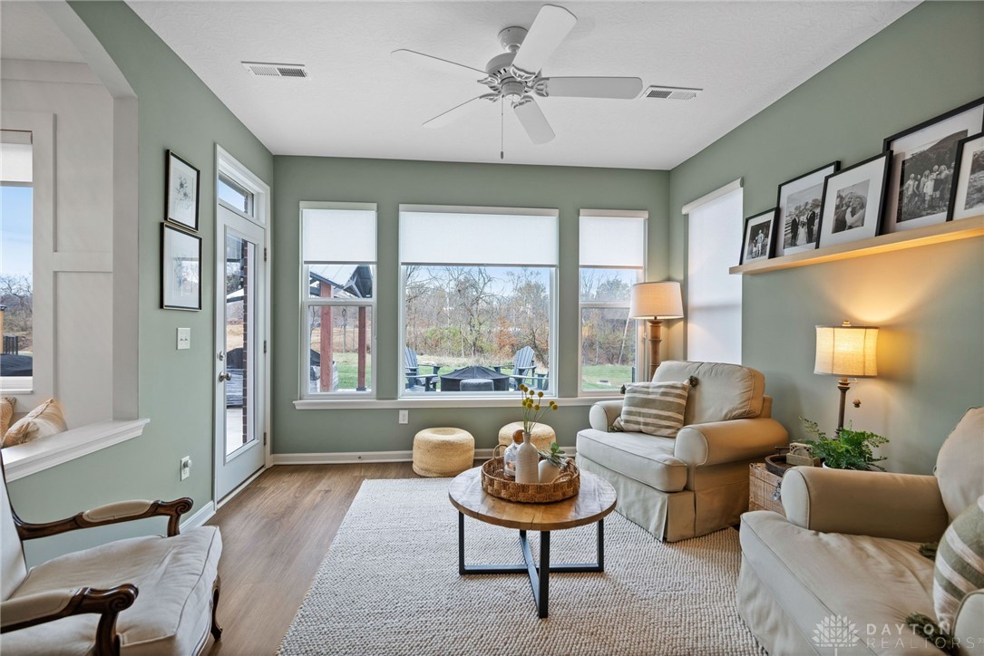 Franklin, Ohio, 45005, United States, 3 Bedrooms Bedrooms, ,2 BathroomsBathrooms,Residential,For Sale,1996817