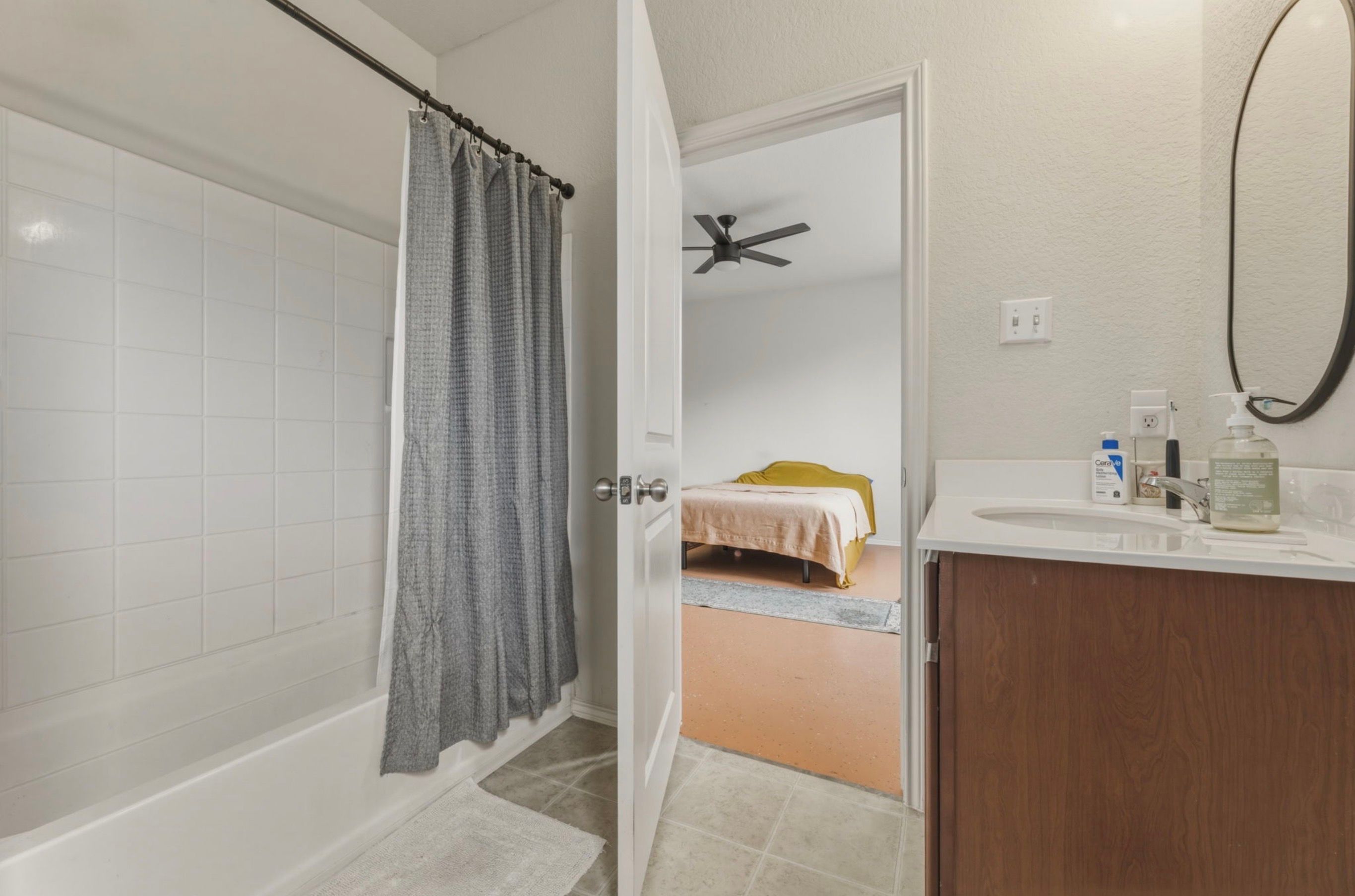  155 Big Leaf Drive, Buda, TX 78610 - 物件實景