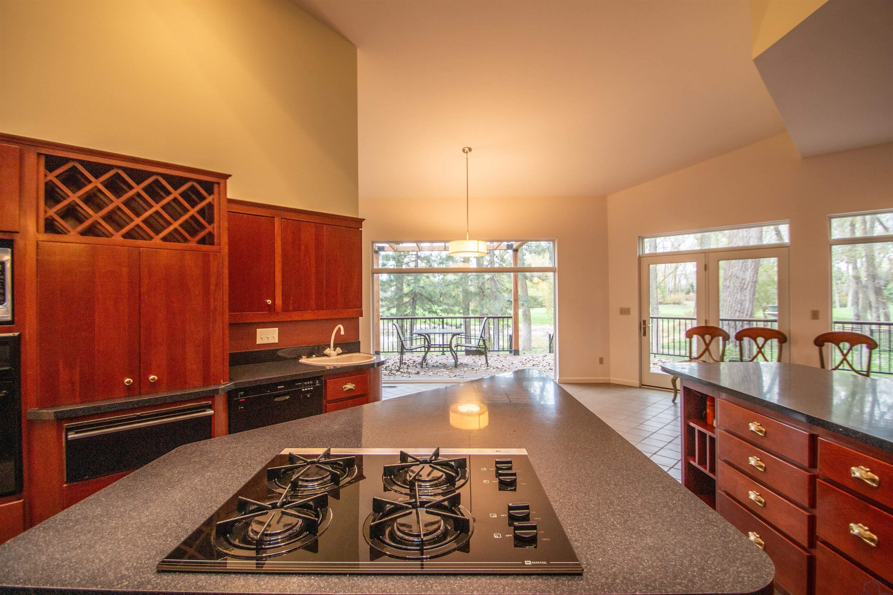 Dakota Dunes, South Dakota, 57049, United States, 4 Bedrooms Bedrooms, ,4 BathroomsBathrooms,Residential,For Sale,1977162