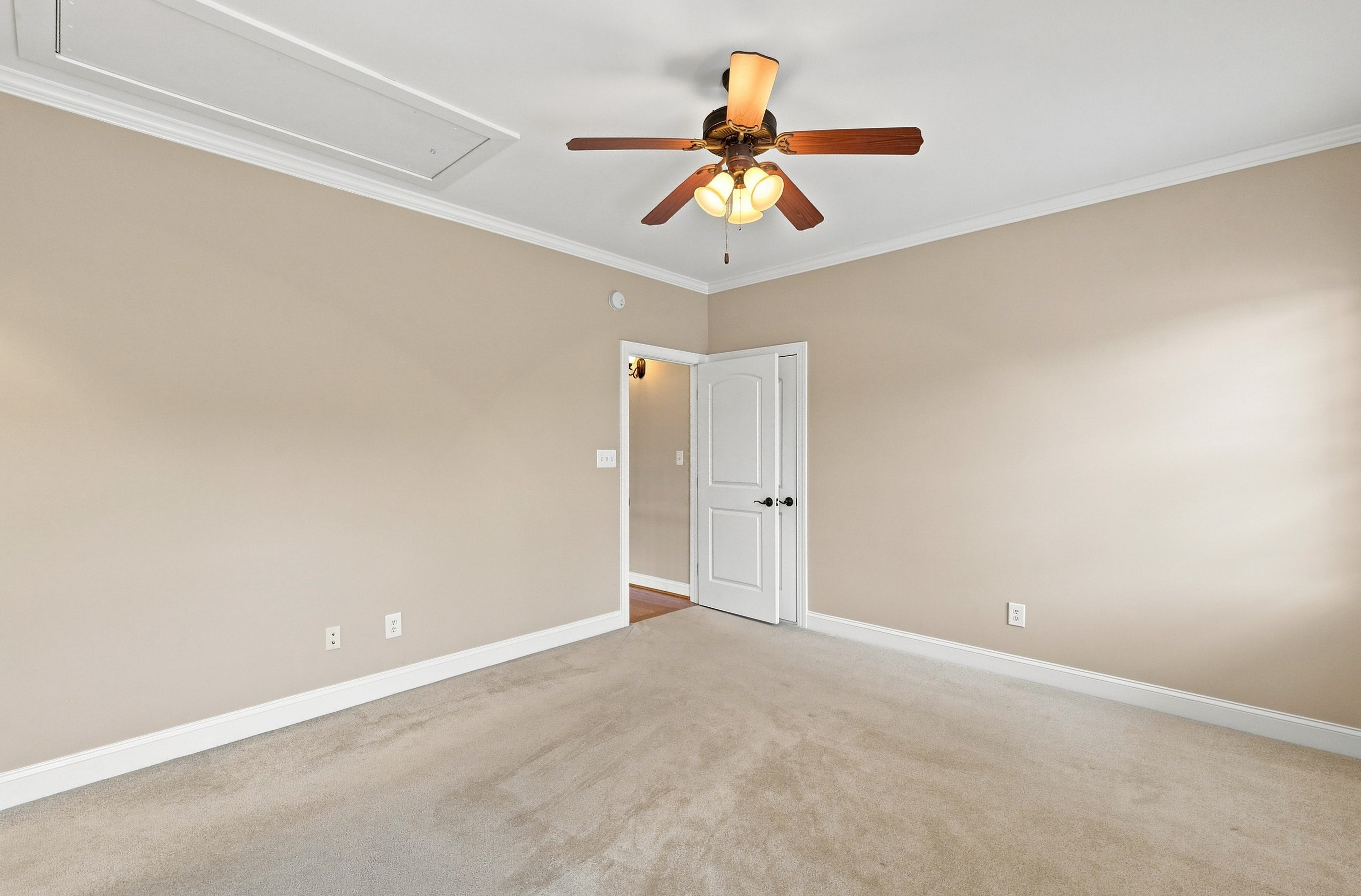  702 Cambridge Hall Loop, Apex, NC 27539 - 物件實景
