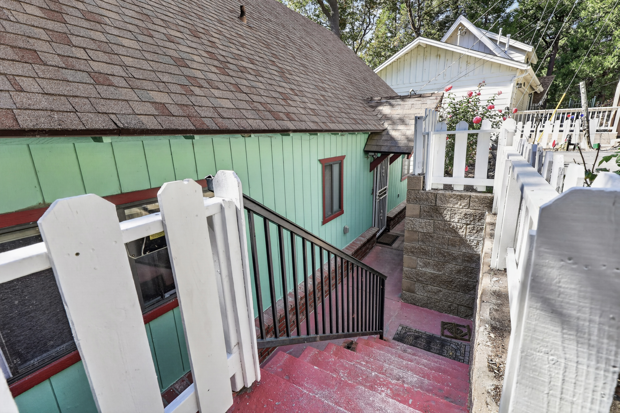  232 Sunset Drive, Lake Arrowhead, CA 92352 - 物件實景