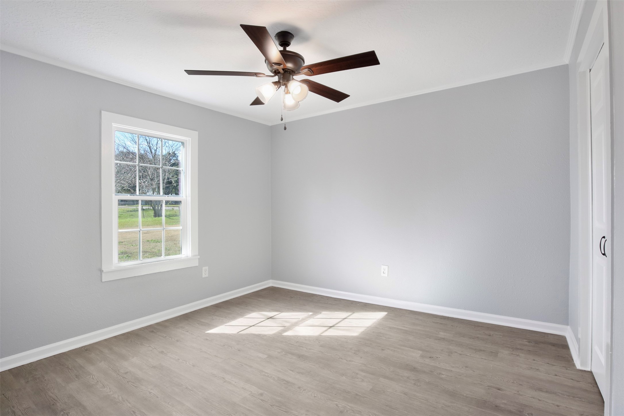  407 N Amthor Street,Bellville, TX, 77418 - 物件實景