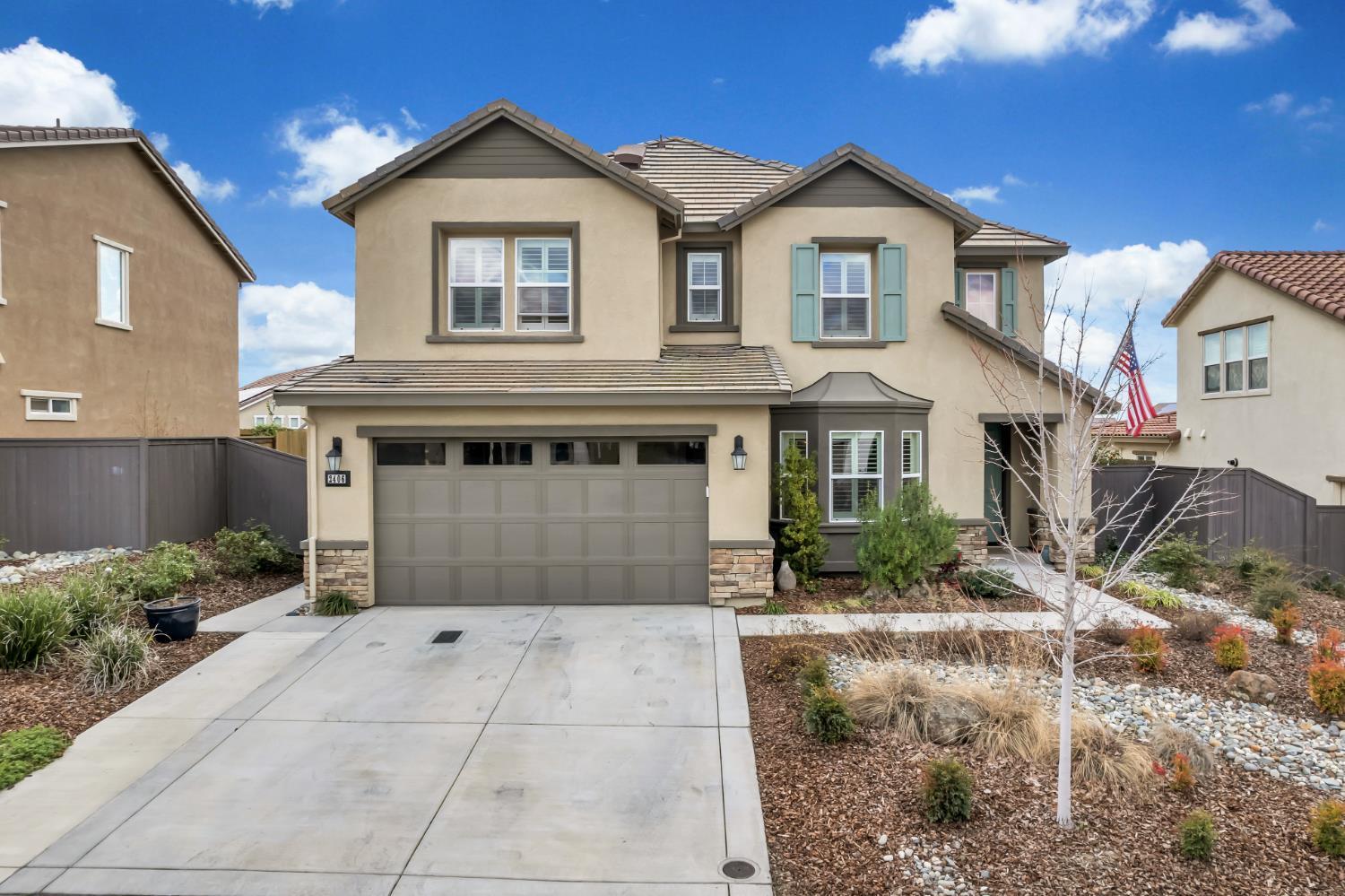 Rocklin, California, 95765, United States, 4 Bedrooms Bedrooms, ,3 BathroomsBathrooms,Residential,For Sale,1914175
