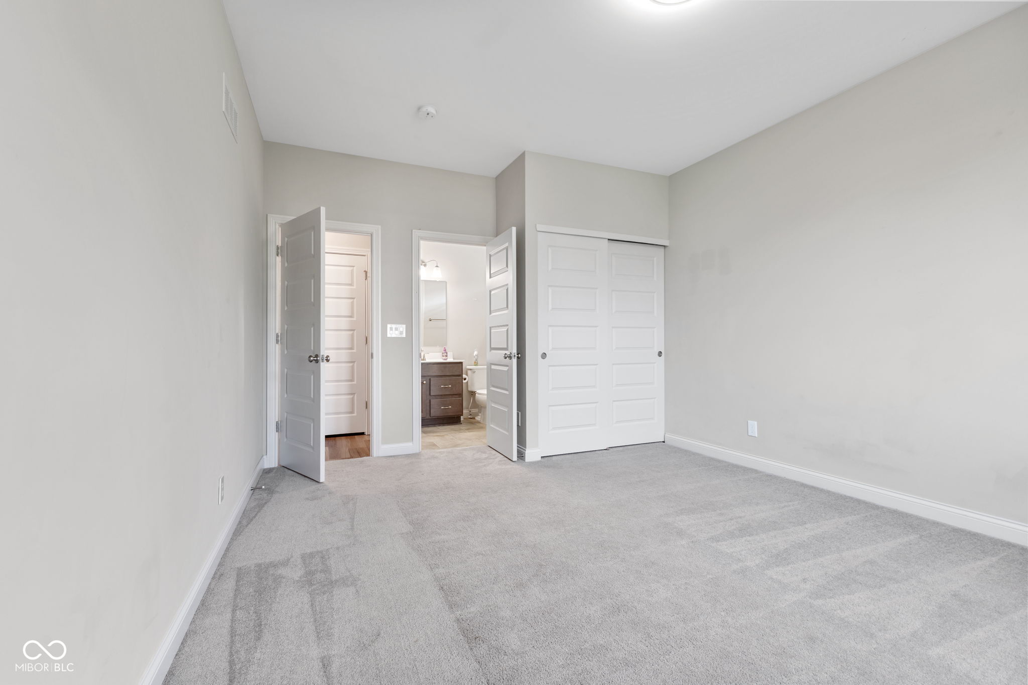 Fishers, Indiana, 46037, United States, 5 Bedrooms Bedrooms, ,4 BathroomsBathrooms,Residential,For Sale,1973782