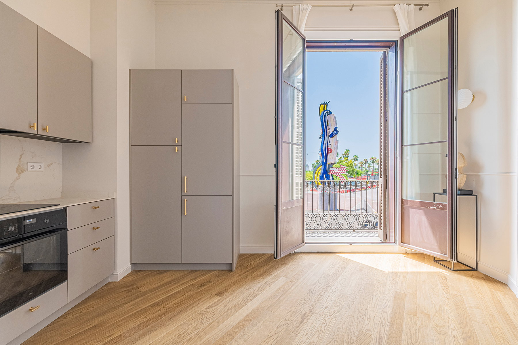  Corner flat renovated in El Born with views of Port Vell - 物件實景