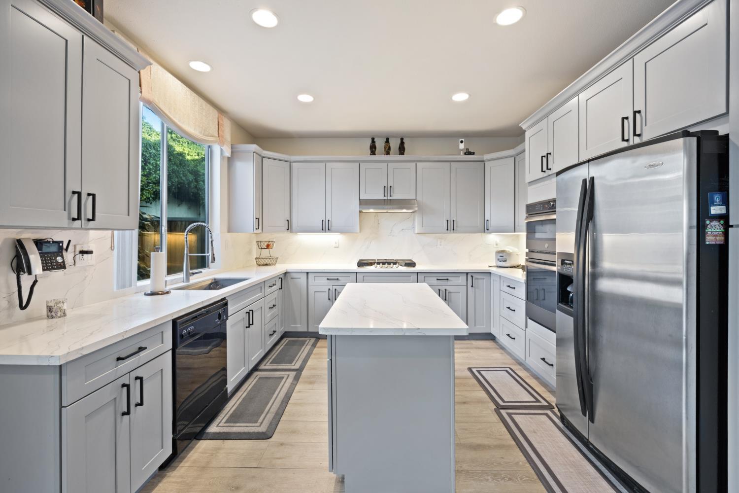 San Jose, California, 95132, United States, 5 Bedrooms Bedrooms, ,3 BathroomsBathrooms,Residential,For Sale,2048676