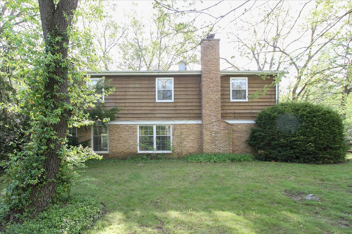 Lincolnshire, Illinois, 60069, United States, 4 Bedrooms Bedrooms, ,3 BathroomsBathrooms,Residential,For Sale,1975181