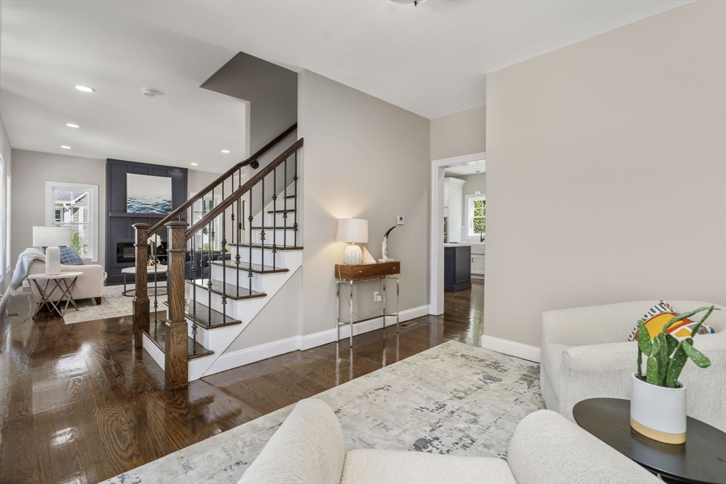 East Longmeadow, Massachusetts, 01028, United States, 4 Bedrooms Bedrooms, ,3 BathroomsBathrooms,Residential,For Sale,1986276