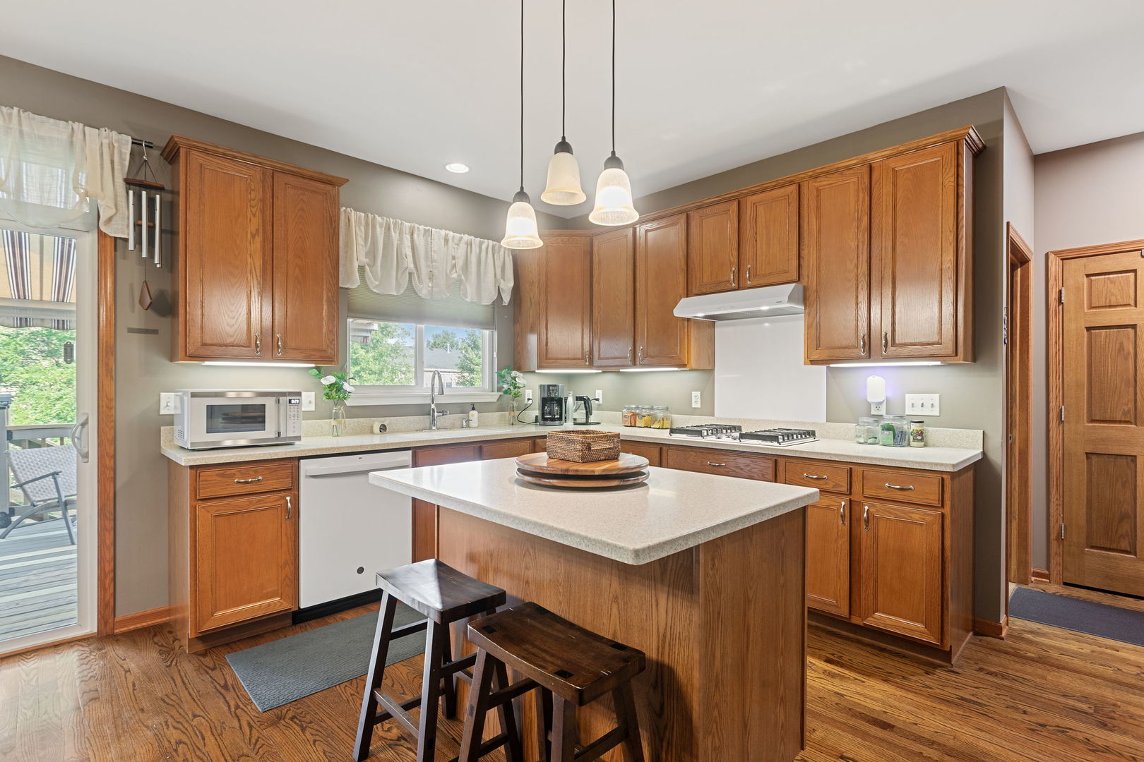 McHenry, Illinois, 60051, United States, 5 Bedrooms Bedrooms, ,5 BathroomsBathrooms,Residential,For Sale,1912469