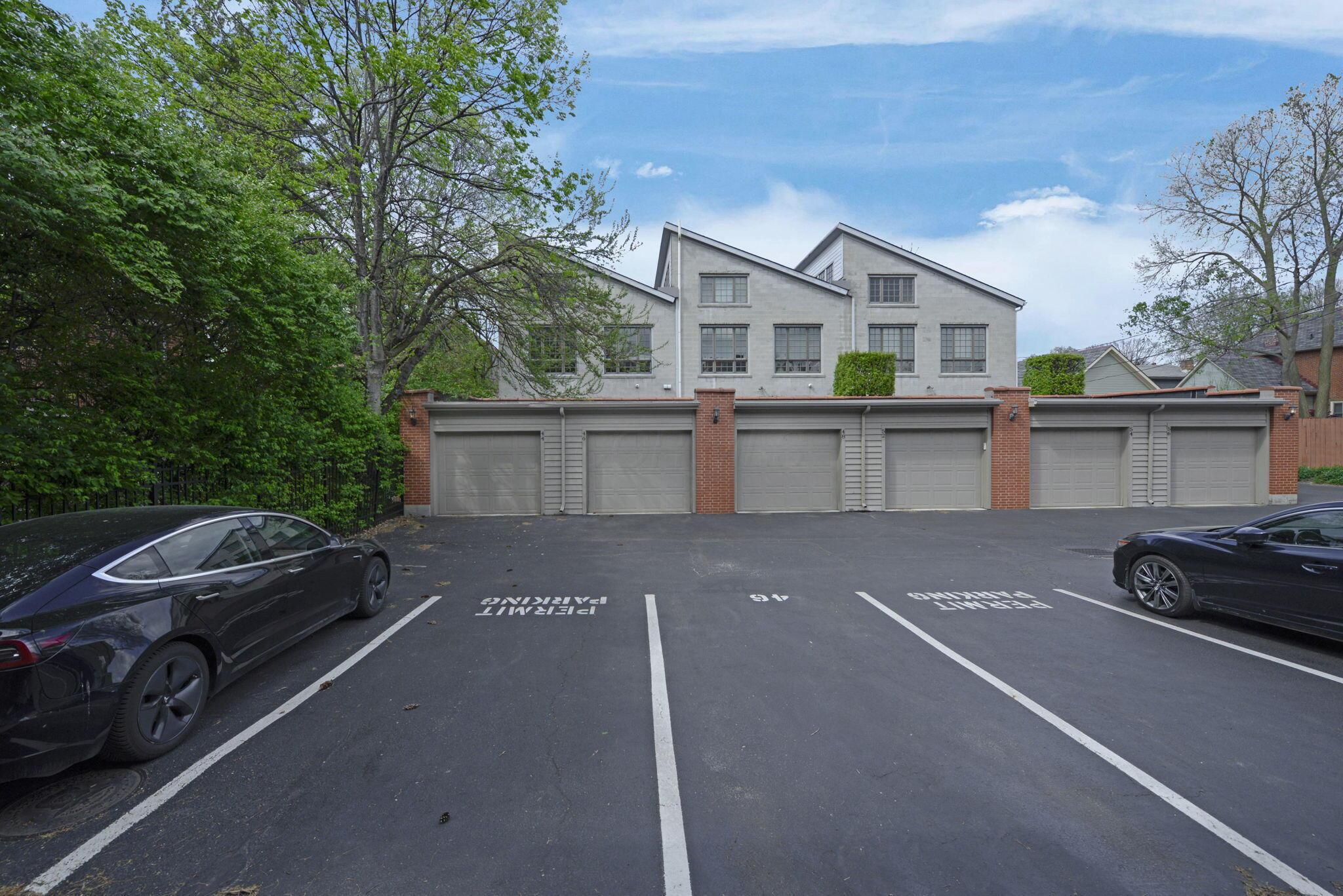 Columbus, Ohio, 43215, United States, 3 Bedrooms Bedrooms, ,4 BathroomsBathrooms,Residential,For Sale,2037266