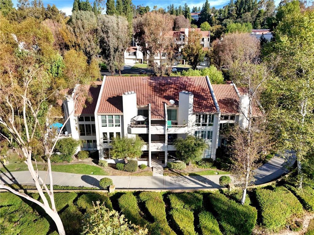 Mission Viejo, California, 92692, United States, 2 Bedrooms Bedrooms, ,2 BathroomsBathrooms,Residential,For Sale,1939643