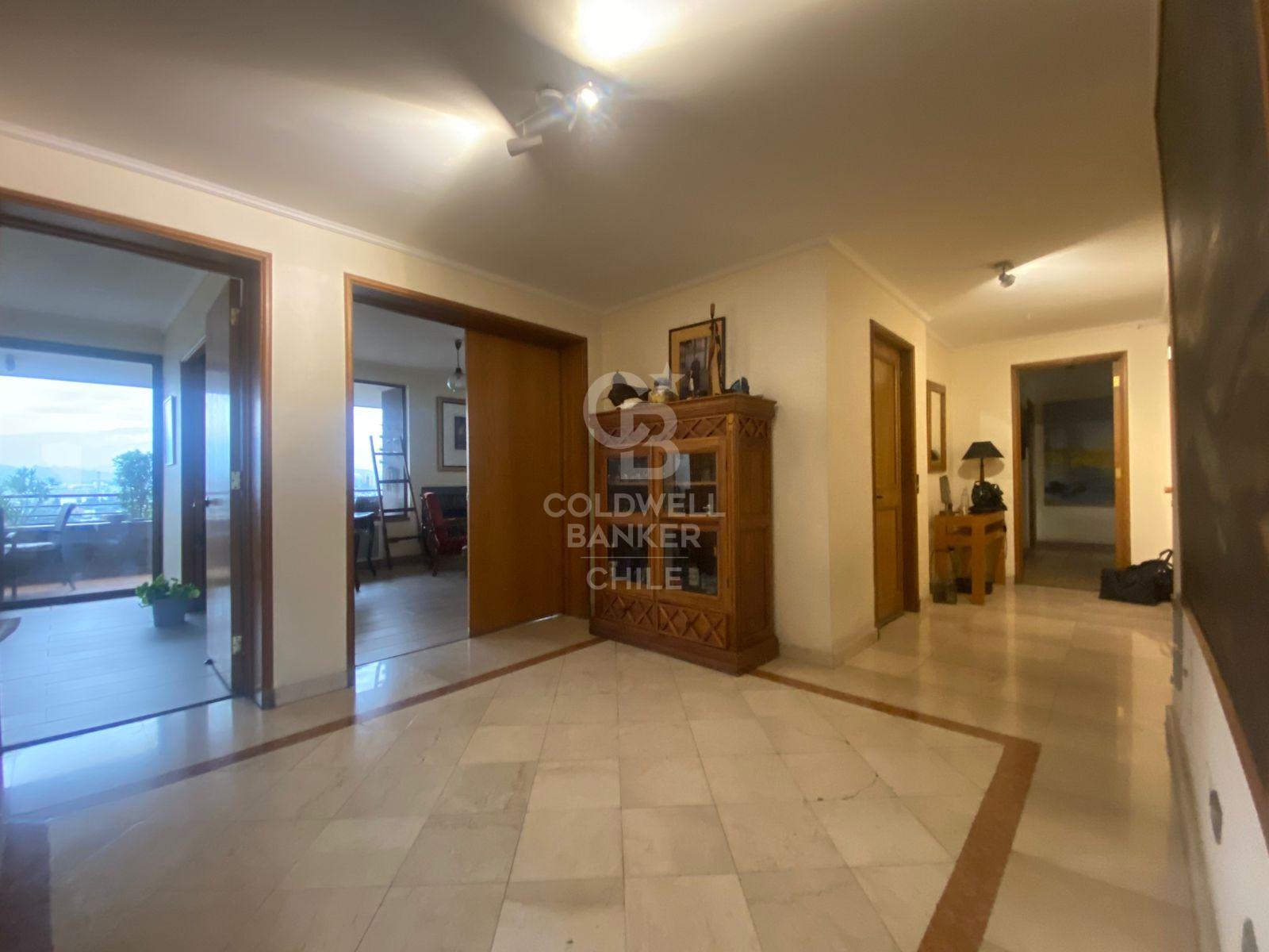 Las Condes, Chile, 6 Bedrooms Bedrooms, ,5 BathroomsBathrooms,Residential,For Sale,1826547
