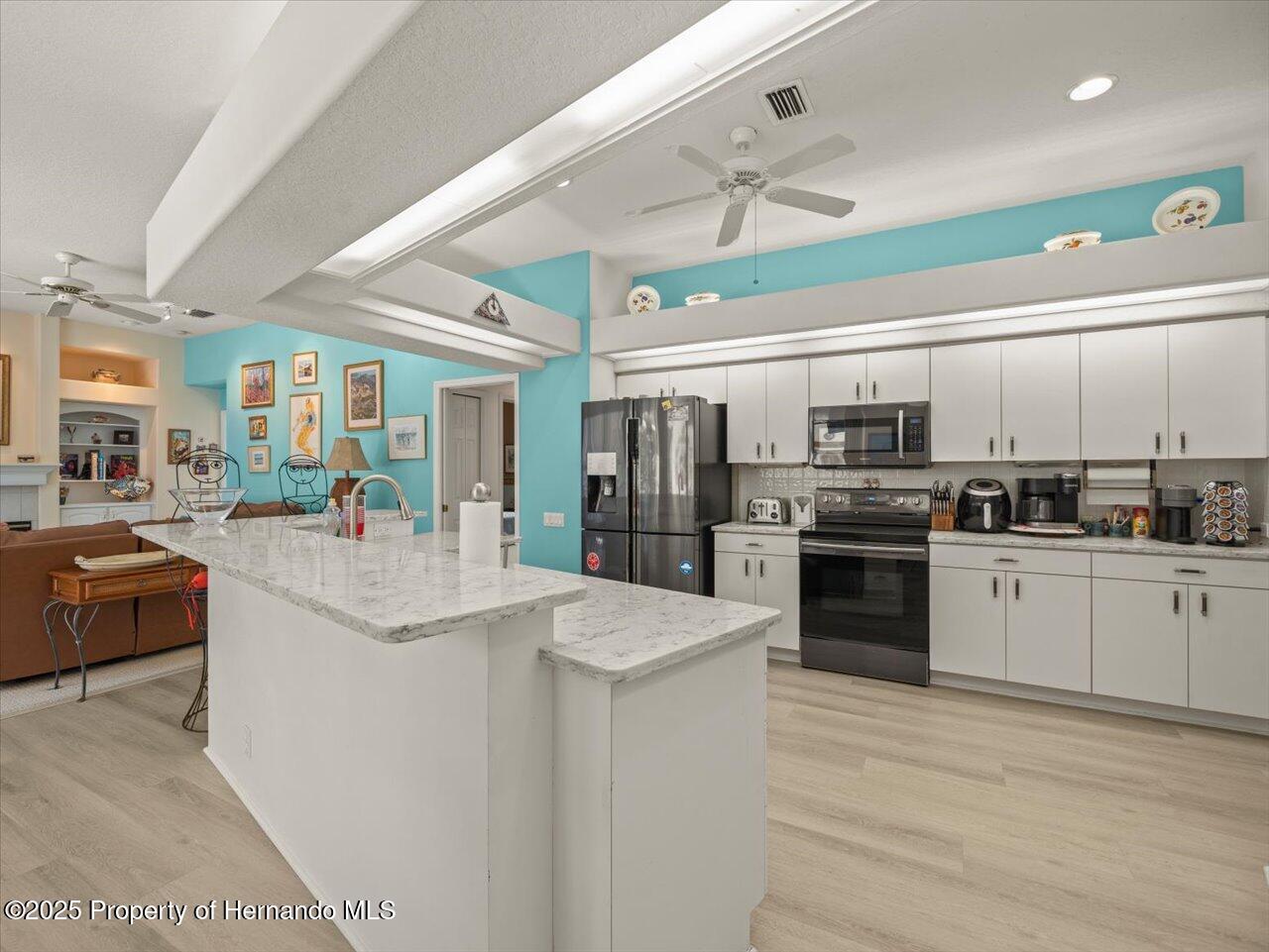Brooksville, Florida, 34609, United States, 4 Bedrooms Bedrooms, ,3 BathroomsBathrooms,Residential,For Sale,1907752