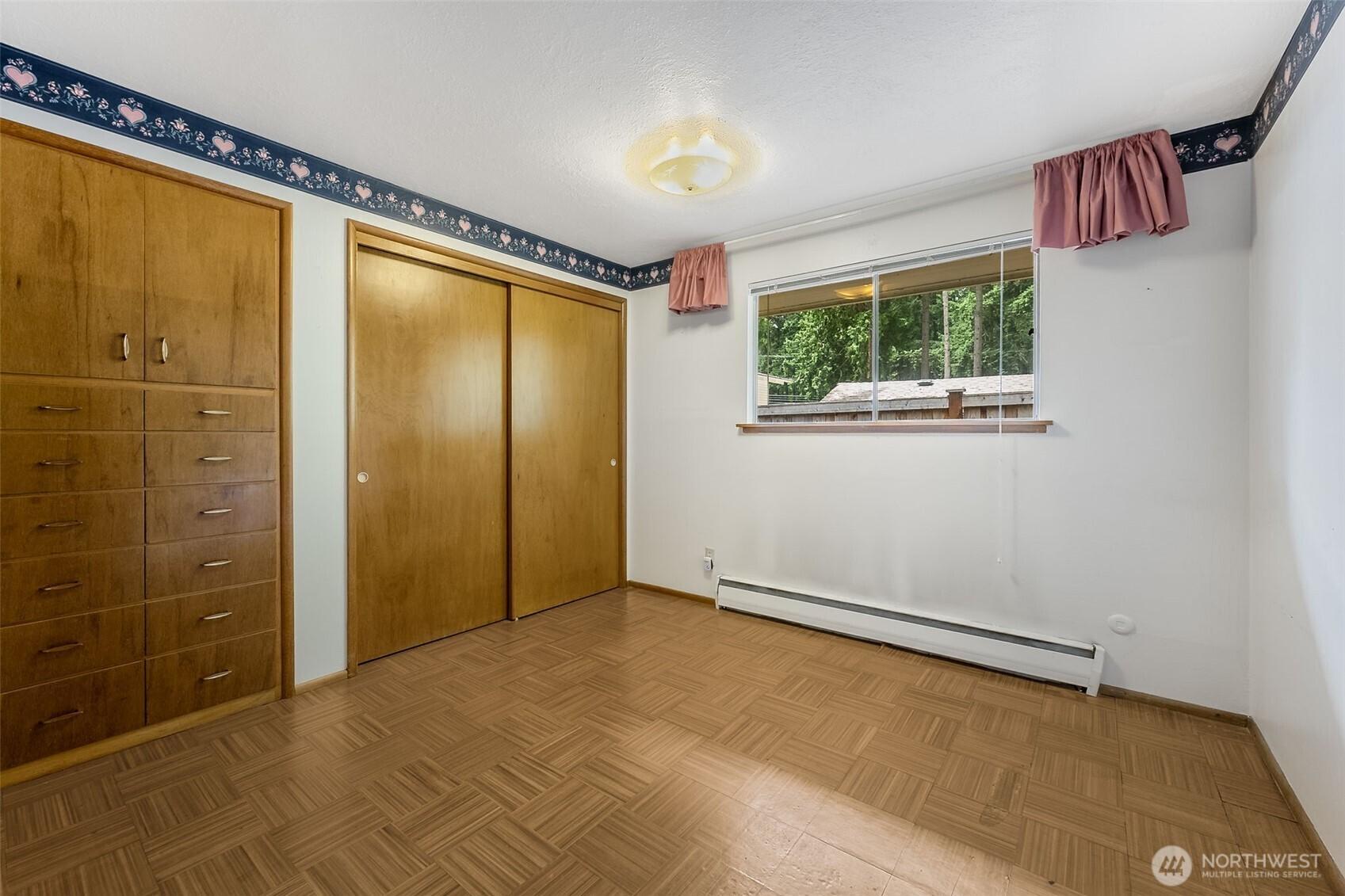 TACOMA, Washington, 98443, United States, 4 Bedrooms Bedrooms, ,3 BathroomsBathrooms,Residential,For Sale,1896165
