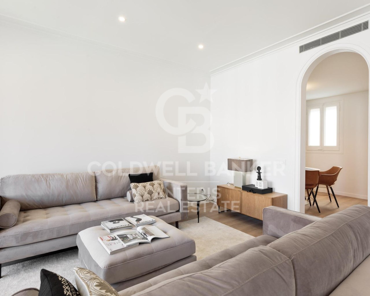 Barcelona, Barcelona, Eixample, La Dreta de l'Eix, Barcelona, Catalonia, ES, 4 Bedrooms Bedrooms, ,2 BathroomsBathrooms,Residential,For Sale,Barcelona, Barcelona, Eixample, La Dreta de l'Eix,1626735