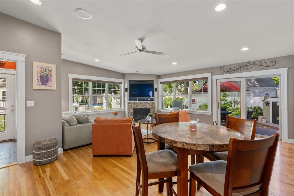 Maynard, Massachusetts, 01754, United States, 3 Bedrooms Bedrooms, ,2 BathroomsBathrooms,Residential,For Sale,1941830