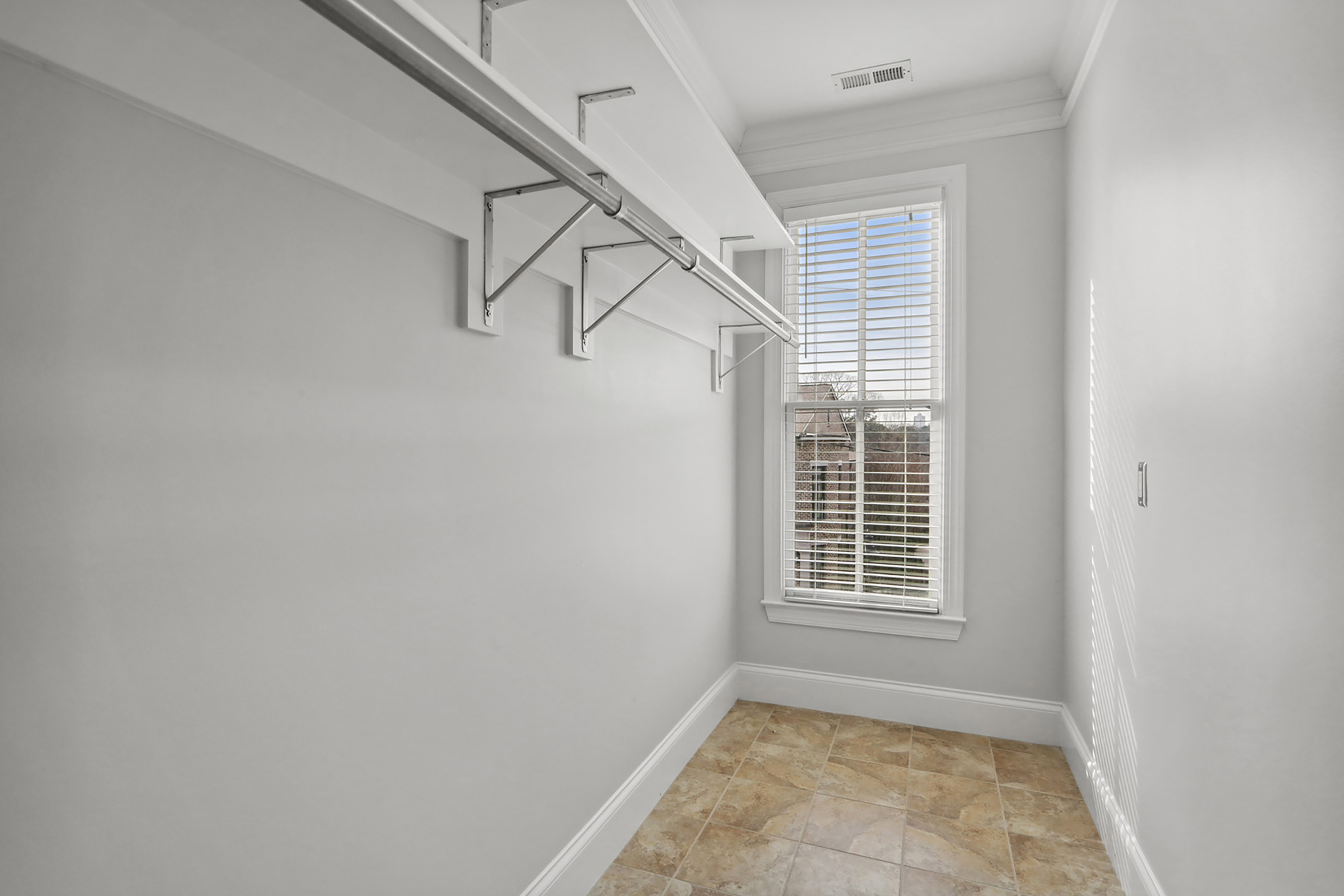  Exquisite Townhome in the Coveted Brownstones at Habersham - 物件實景