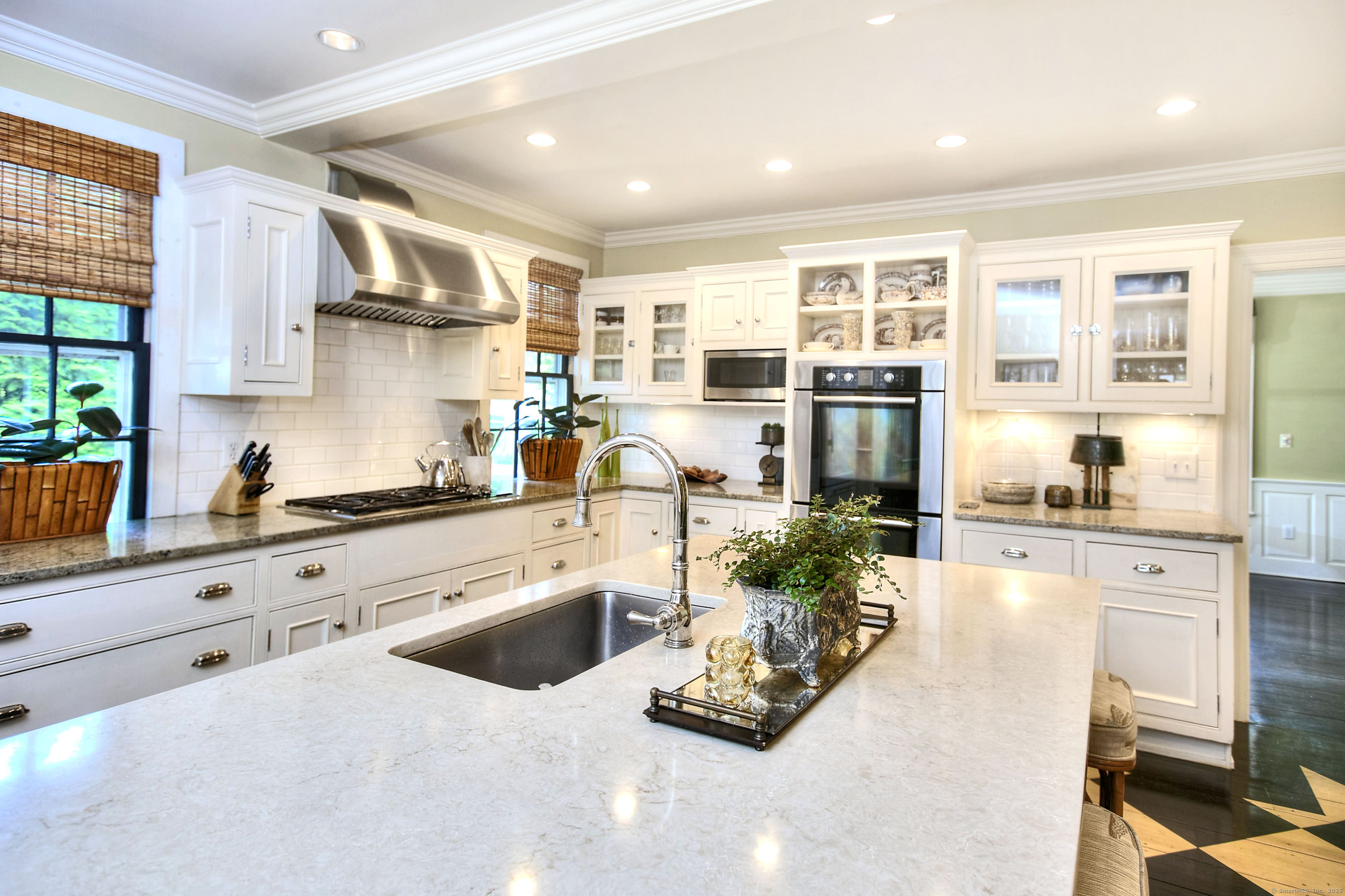 Fairfield, Connecticut, 06824, United States, 5 Bedrooms Bedrooms, ,5 BathroomsBathrooms,Residential,For Sale,1942139