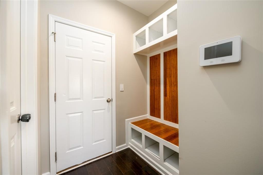 Grayson, Georgia, 30017, United States, 5 Bedrooms Bedrooms, ,3 BathroomsBathrooms,Residential,For Sale,1838638