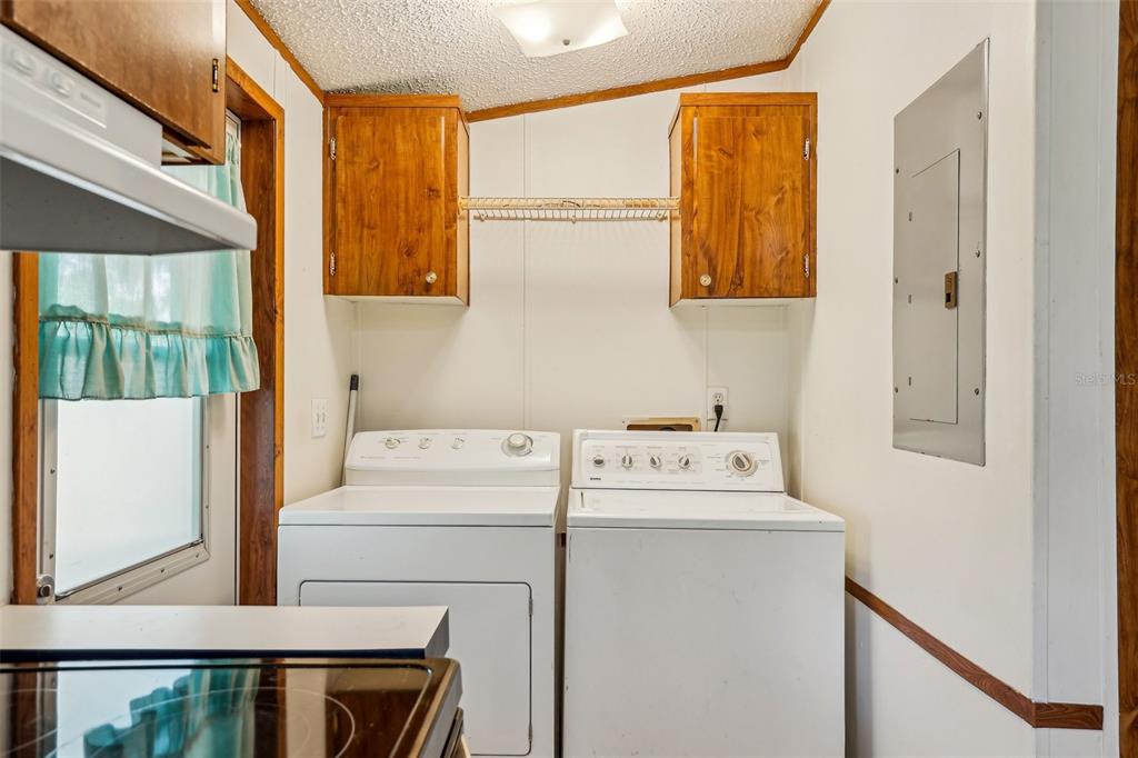 Edgewater, Florida, 32132, United States, 5 Bedrooms Bedrooms, ,4 BathroomsBathrooms,Residential,For Sale,1794815