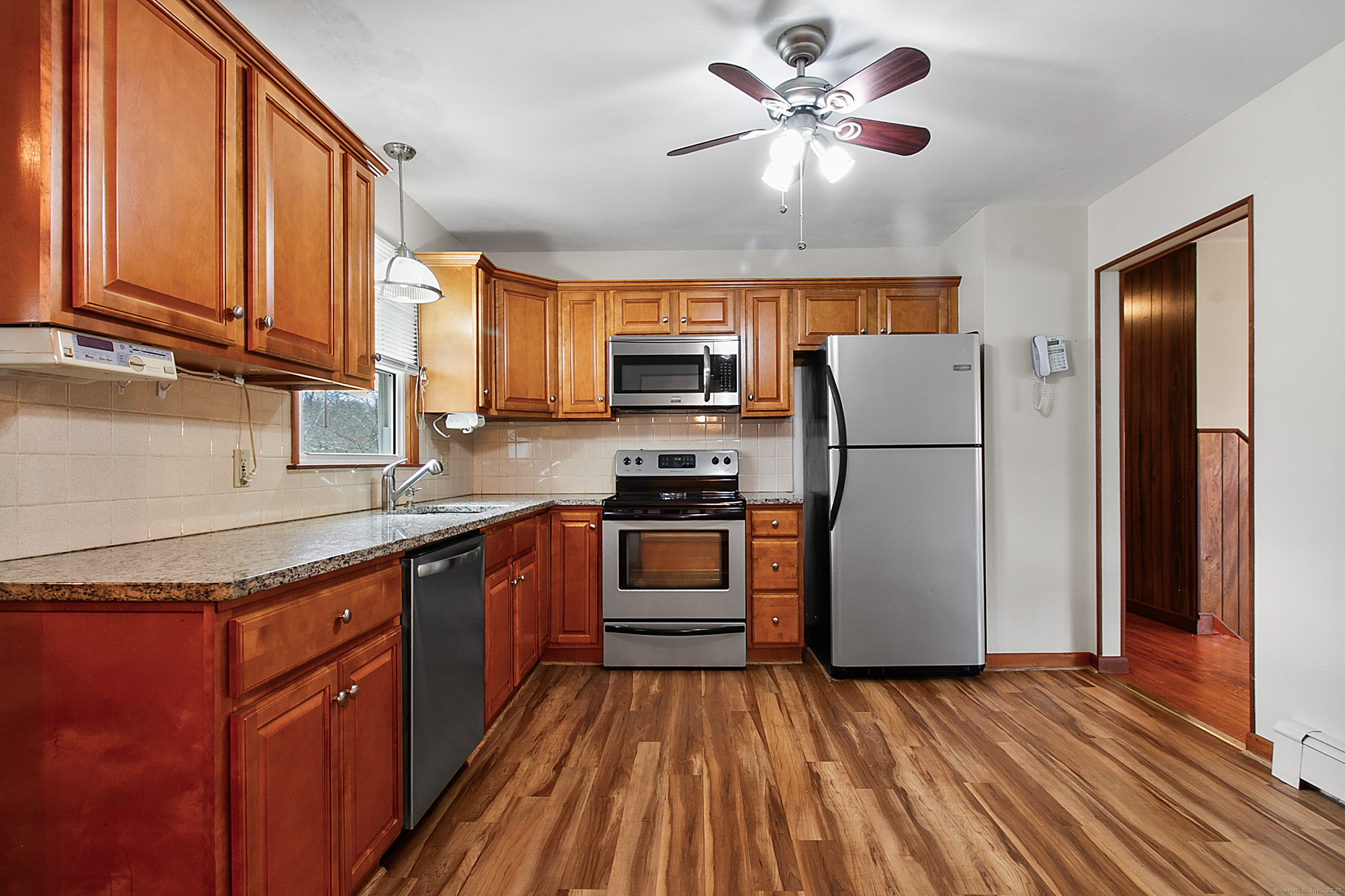 New Fairfield, Connecticut, 06812, United States, 3 Bedrooms Bedrooms, ,3 BathroomsBathrooms,Residential,For Sale,1997532