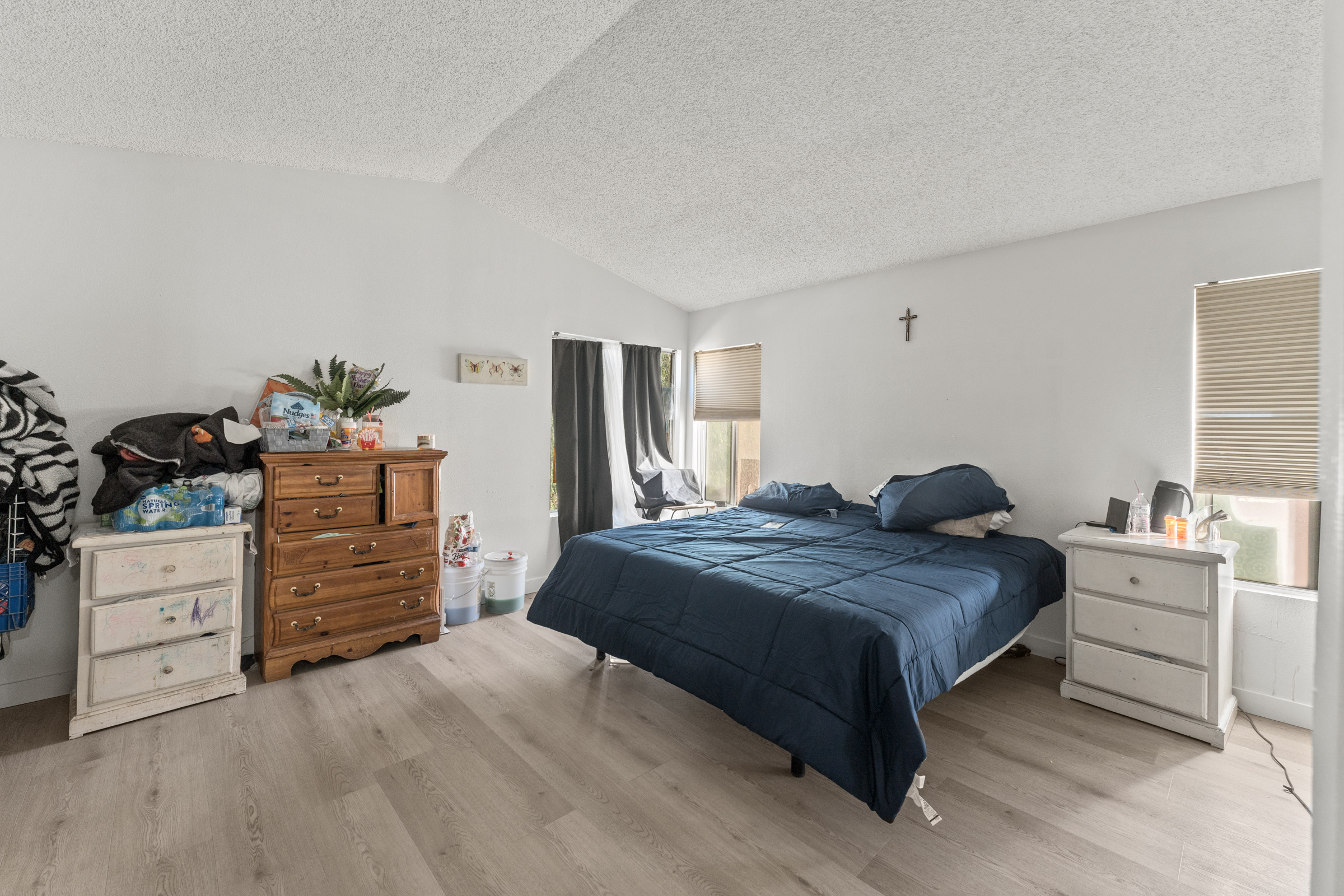 Moreno Valley, California, 92557, United States, 4 Bedrooms Bedrooms, ,4 BathroomsBathrooms,Residential,For Sale,1978053