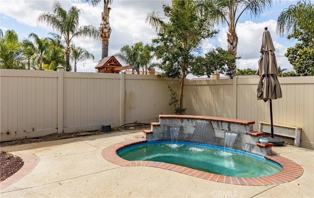 Highland, California, 92346, United States, 5 Bedrooms Bedrooms, ,4 BathroomsBathrooms,Residential,For Sale,1977847