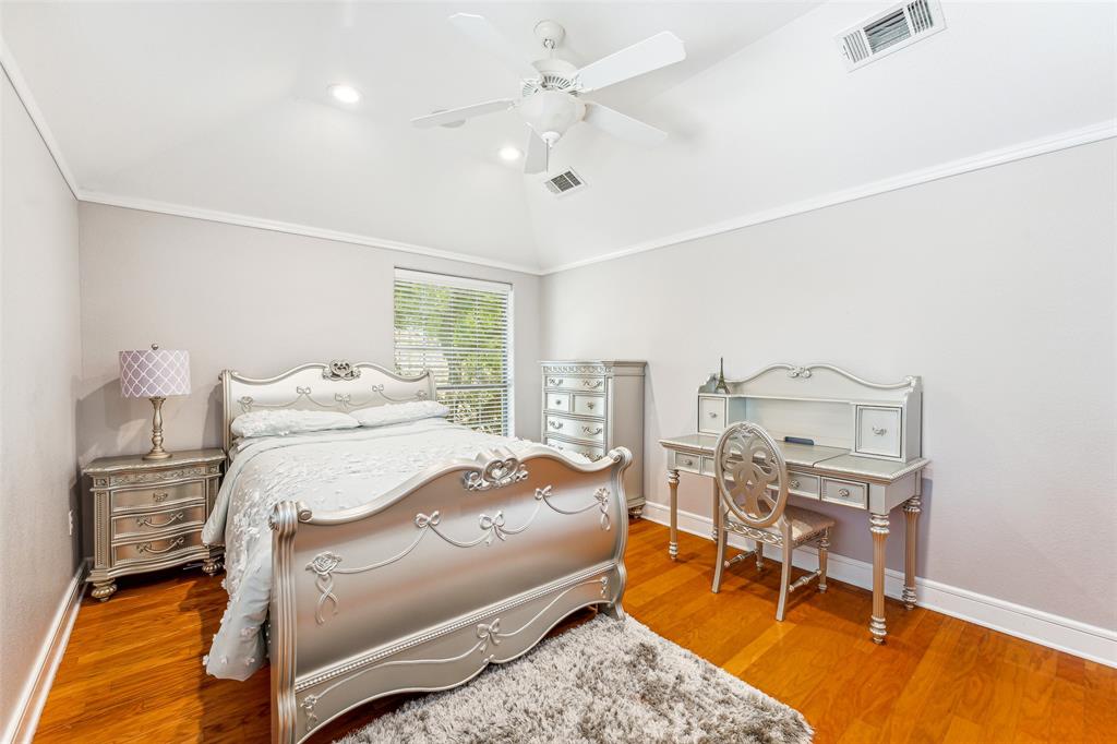 Granbury, Texas, 76048, United States, 4 Bedrooms Bedrooms, ,3 BathroomsBathrooms,Residential,For Sale,1978799