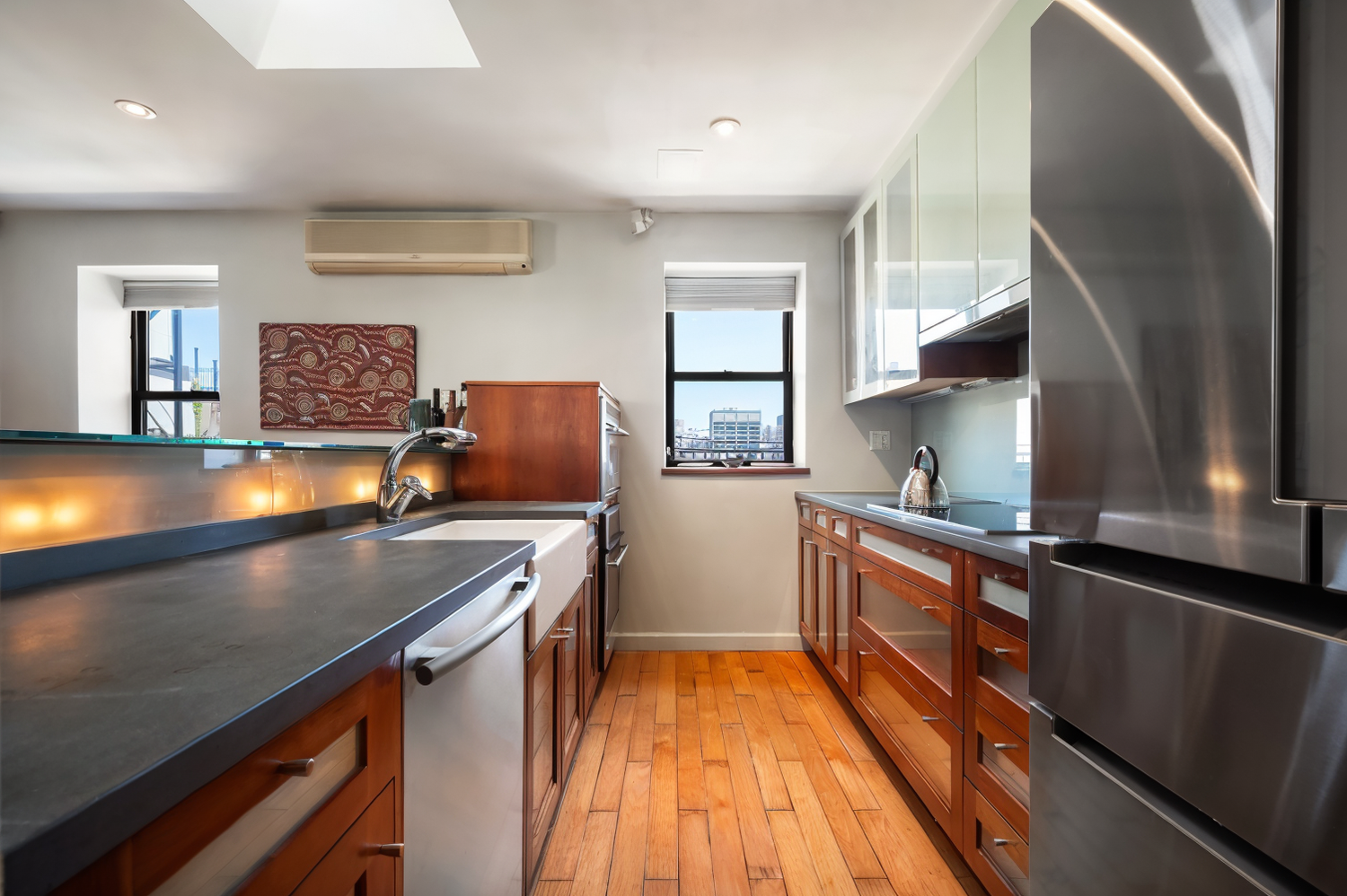 New York City, New York, 10065, United States, 1 Bedroom Bedrooms, ,1 BathroomBathrooms,Residential,For Sale,1793589