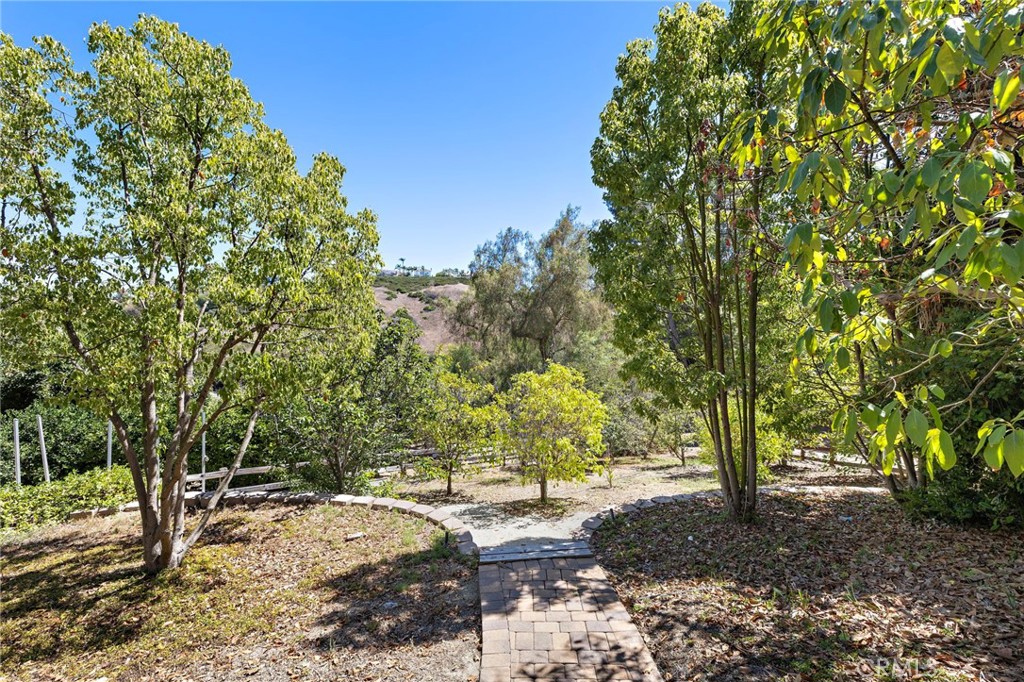 Laguna Hills, California, 92653, United States, 7 Bedrooms Bedrooms, ,5 BathroomsBathrooms,Residential,For Sale,1941687
