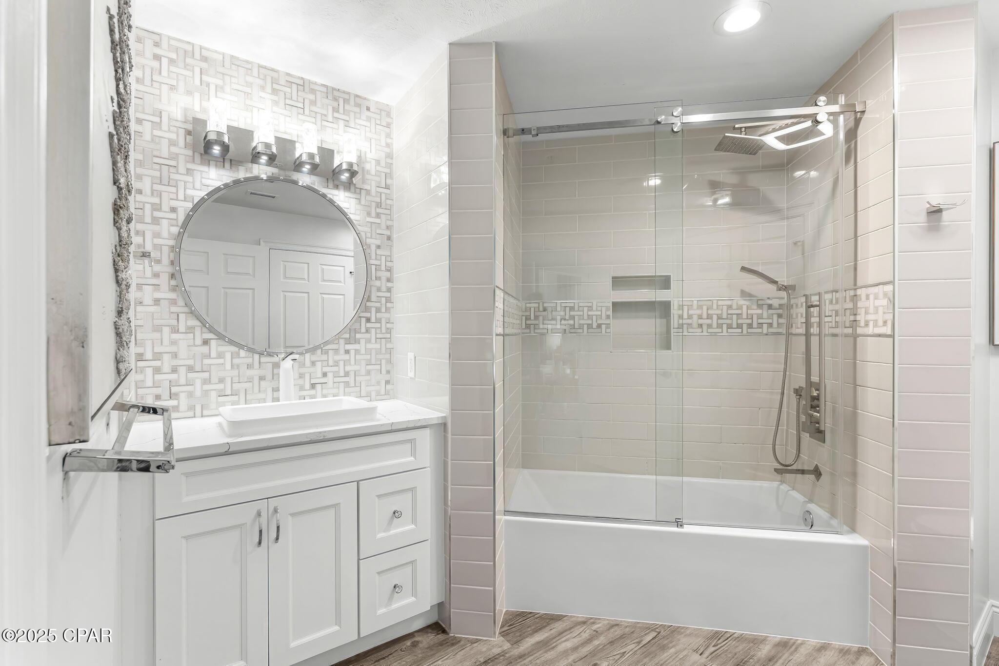 Panama City, Florida, 32408, United States, 3 Bedrooms Bedrooms, ,2 BathroomsBathrooms,Residential,For Sale,2001497