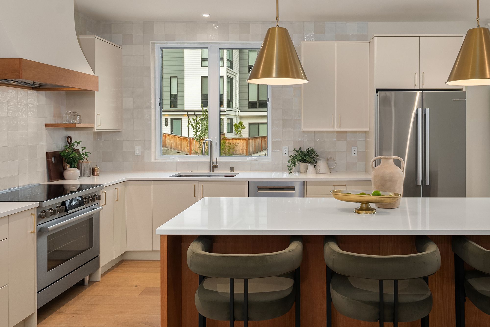  454 NE 40th St, Seattle, WA 98105 - 物件實景