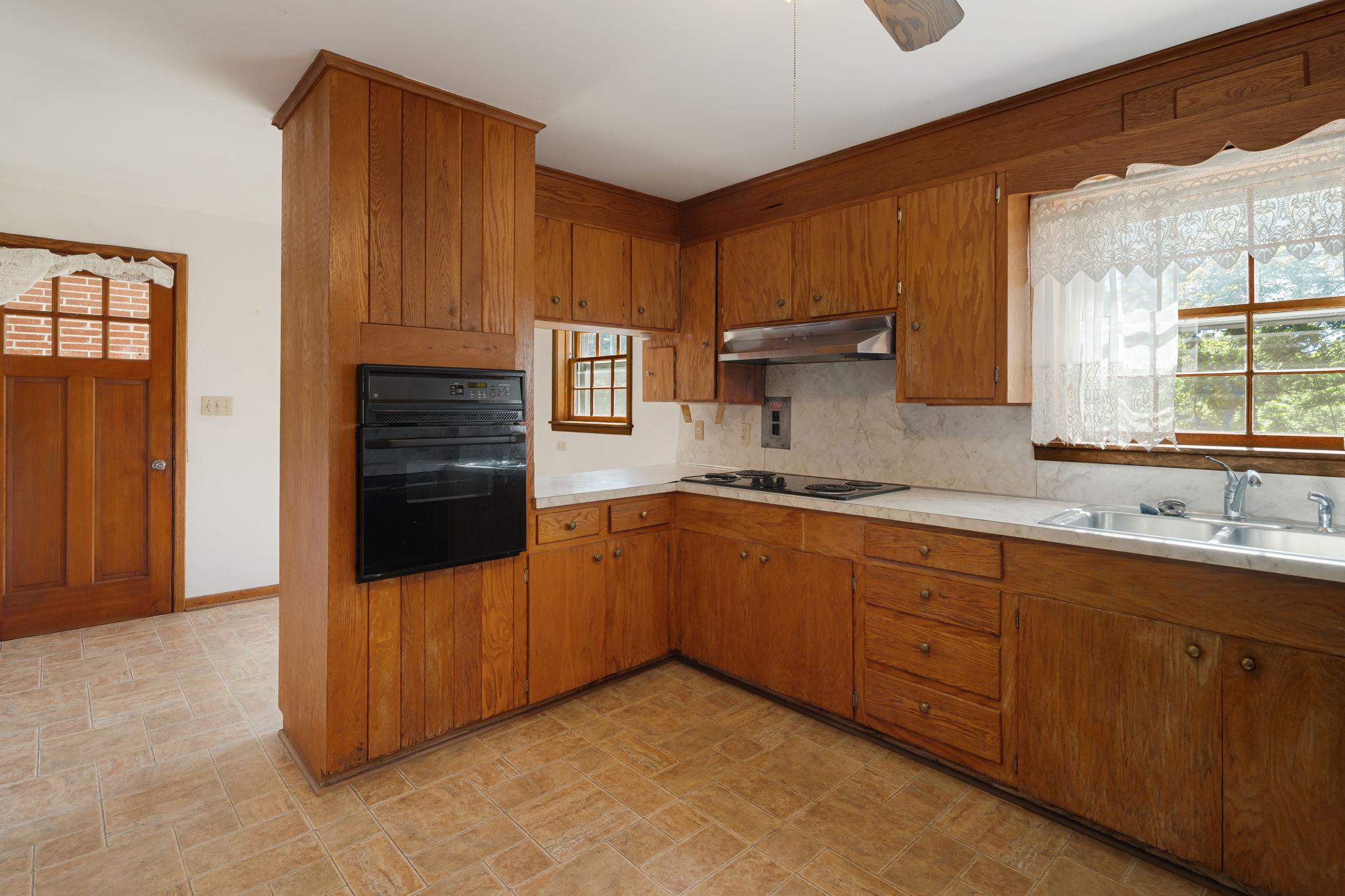 Mars Hill, North Carolina, 28754, United States, 5 Bedrooms Bedrooms, ,3 BathroomsBathrooms,Residential,For Sale,2049468
