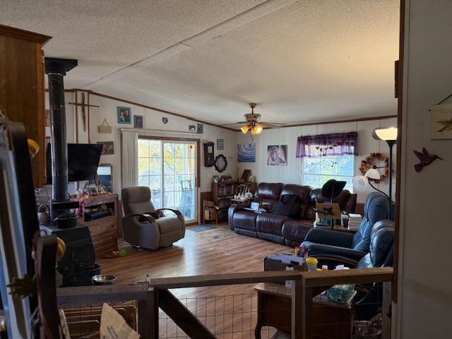 Willow Shade, Kentucky, 42166, United States, 3 Bedrooms Bedrooms, ,2 BathroomsBathrooms,Residential,For Sale,1991903