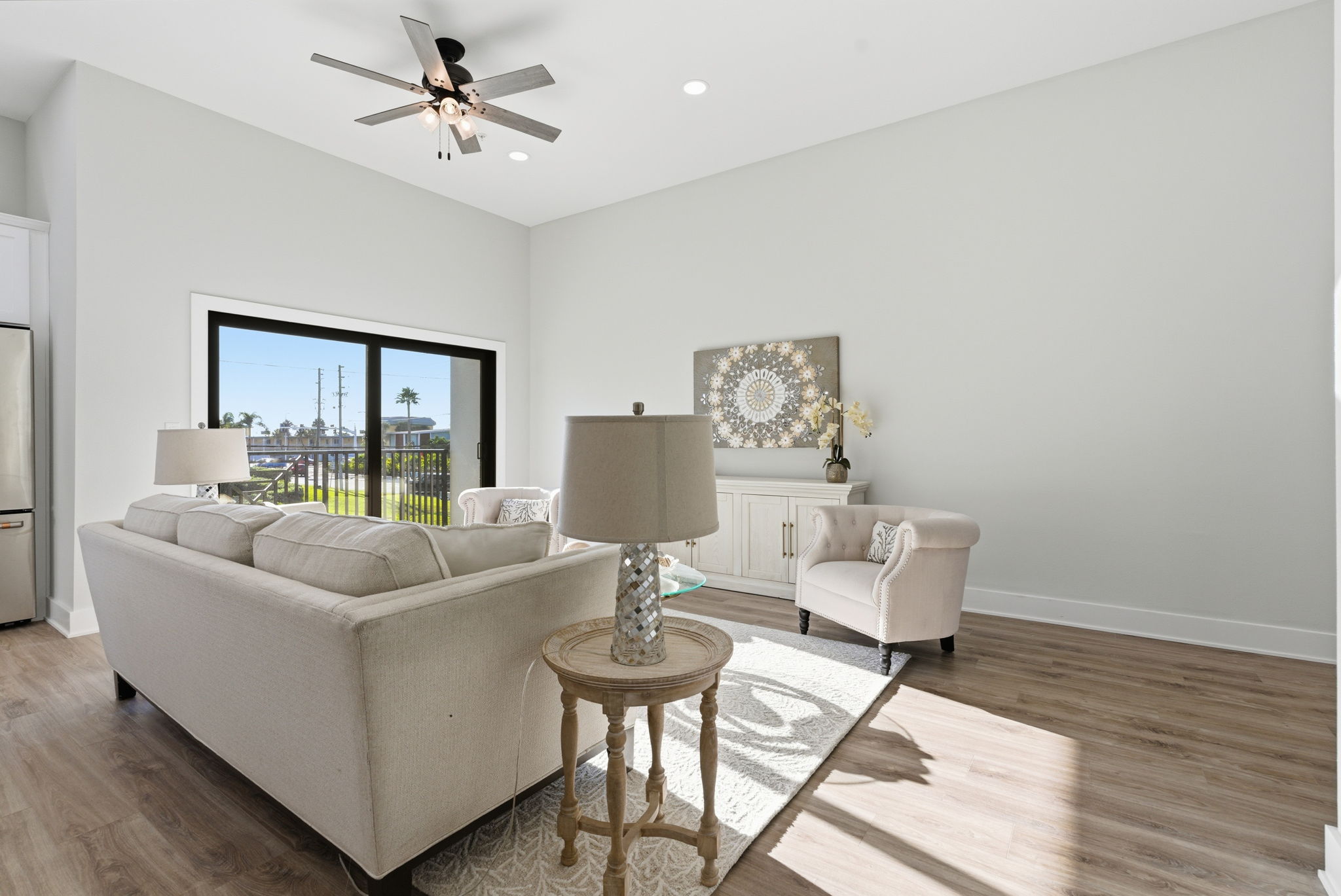 Treasure Island, Florida, 33706, United States, 5 Bedrooms Bedrooms, ,4 BathroomsBathrooms,Residential,For Sale,1887391