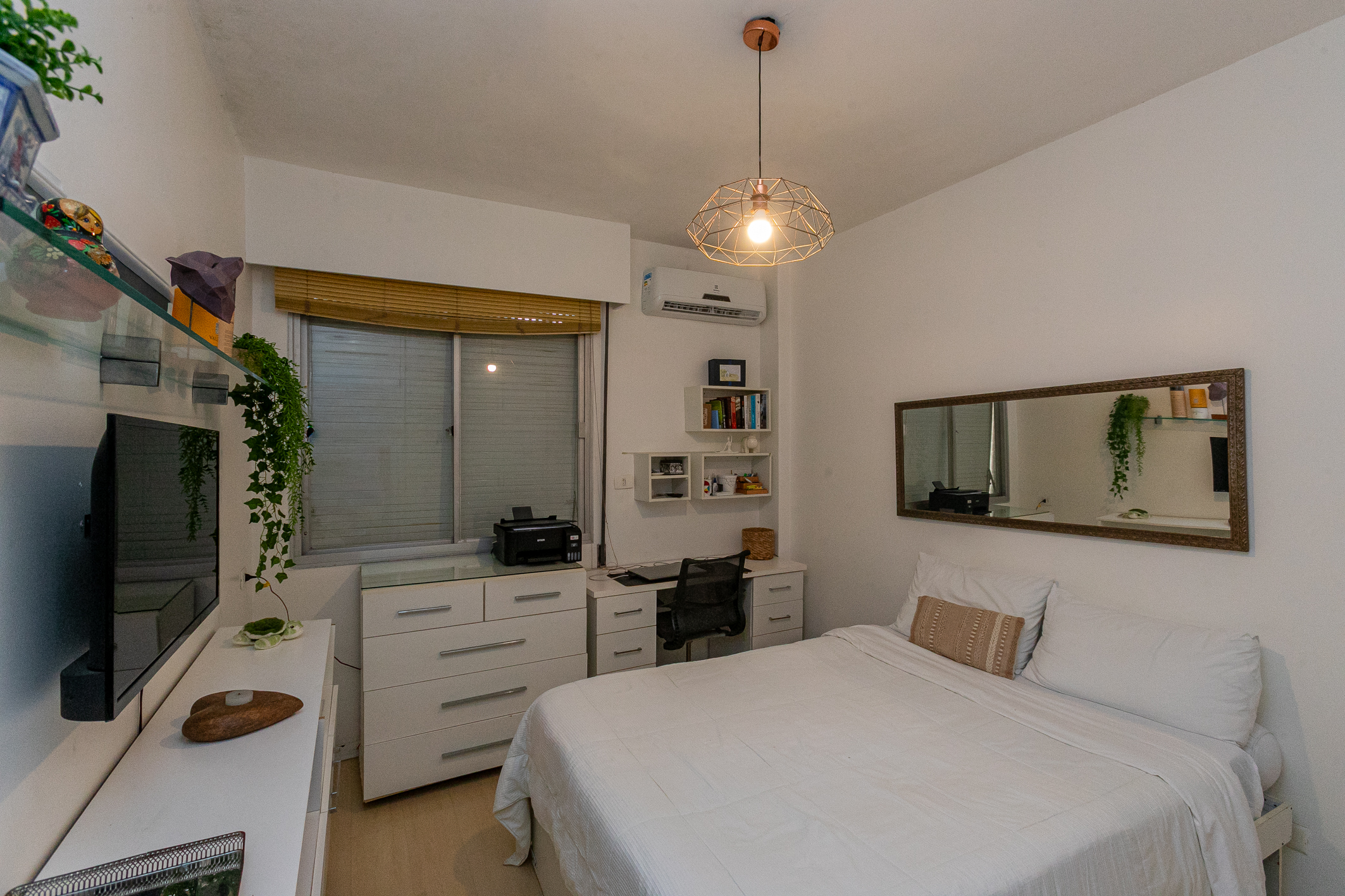  Apartment with a Balcony One Block from the Beach in Leblon - 物件實景